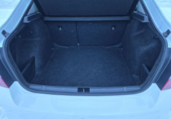 Подержанный автомобиль Skoda Rapid Liftback 2018 года (15 фото)