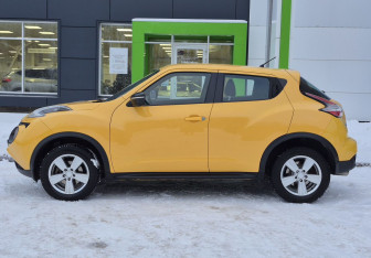 Подержанный автомобиль Nissan Juke 2014 года (8 фото)