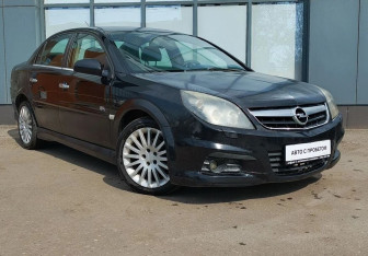 Подержанный автомобиль Opel Vectra Sedan 2006 года (3 фото)