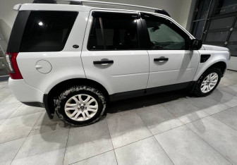 Подержанный автомобиль Land Rover Freelander 2012 года (4 фото)