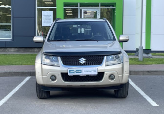 Подержанный автомобиль Suzuki Grand Vitara 2010 года (2 фото)