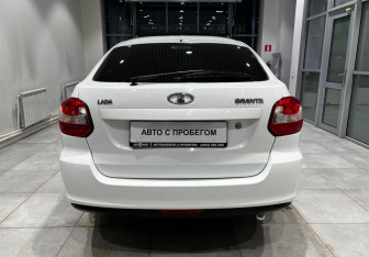 Подержанный автомобиль LADA (ВАЗ) Granta Hatchback 2018 года (7 фото)