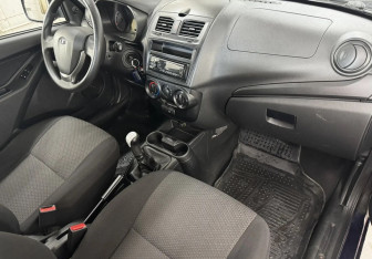 Подержанный автомобиль LADA (ВАЗ) Kalina Hatchback 2015 года (11 фото)