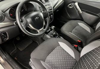 Подержанный автомобиль LADA (ВАЗ) Granta Liftback 2021 года (9 фото)