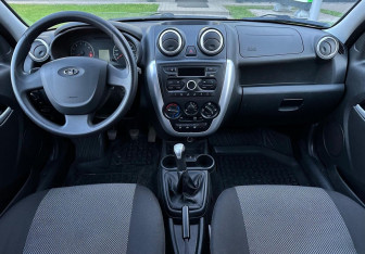 Подержанный автомобиль LADA (ВАЗ) Granta Liftback 2017 года (9 фото)