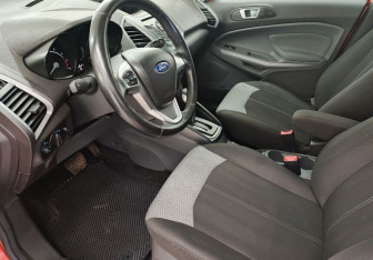 Подержанный автомобиль Ford EcoSport 2014 года (9 фото)