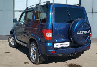 Подержанный автомобиль УАЗ Patriot 2015 года (8 фото)