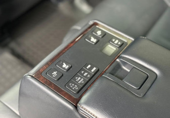 Подержанный автомобиль Toyota Camry Sedan 2014 года (15 фото)