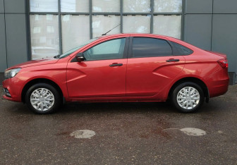 Подержанный автомобиль LADA (ВАЗ) Vesta Sedan 2017 года (5 фото)