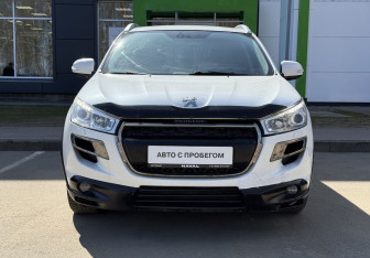 Подержанный автомобиль Peugeot 4008 2012 года (2 фото)
