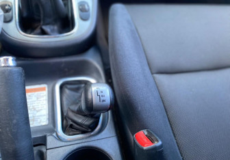 Подержанный автомобиль Suzuki Grand Vitara 2003 года (13 фото)