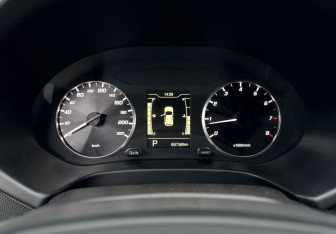 Подержанный автомобиль Chery Tiggo 4 2022 года (12 фото)