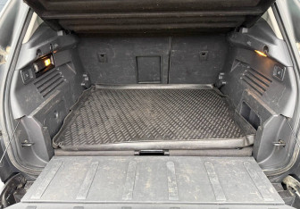 Подержанный автомобиль Peugeot 3008 2011 года (16 фото)