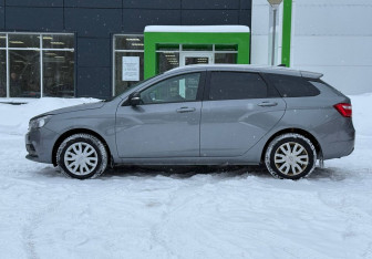 Подержанный автомобиль LADA (ВАЗ) Vesta Wagon 2021 года (7 фото)