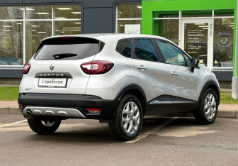 Подержанный автомобиль Renault Kaptur 2016 года (5 фото)
