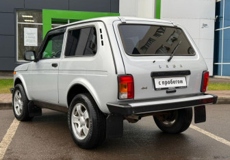 Подержанный автомобиль LADA (ВАЗ) 2121 (4x4) 2020 года (7 фото)