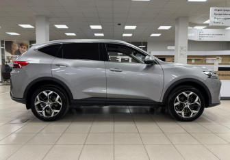 Подержанный автомобиль Haval F7 2022 года (4 фото)