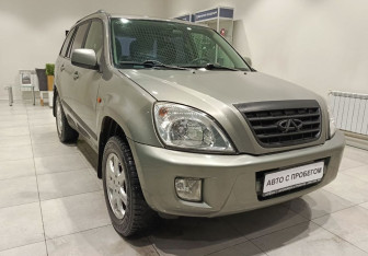 Подержанный автомобиль Chery Tiggo (T11) 2012 года (3 фото)