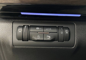 Подержанный автомобиль Exeed VX 2022 года (15 фото)