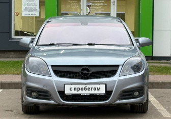 Подержанный автомобиль Opel Vectra Sedan 2008 года (2 фото)