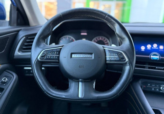 Подержанный автомобиль Haval F7x 2021 года (12 фото)