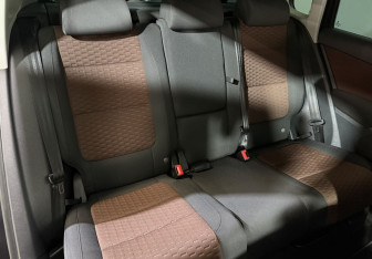 Подержанный автомобиль Volkswagen Tiguan 2008 года (11 фото)