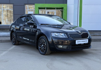 Подержанный автомобиль Skoda Octavia Liftback 2016 года (3 фото)