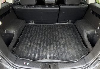 Подержанный автомобиль Opel Antara 2012 года (18 фото)