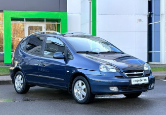Подержанный автомобиль Chevrolet Rezzo 2008 года (3 фото)