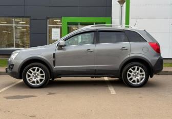 Подержанный автомобиль Opel Antara 2013 года (8 фото)