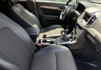 Подержанный автомобиль Chevrolet Captiva 2012 года (9 фото)