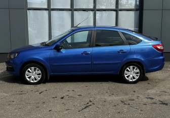Подержанный автомобиль LADA (ВАЗ) Granta Liftback 2020 года (2 фото)