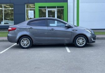 Подержанный автомобиль Kia Rio Sedan 2013 года (4 фото)