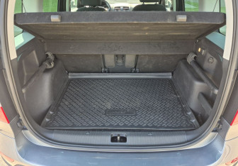 Подержанный автомобиль Skoda Yeti 2014 года (16 фото)