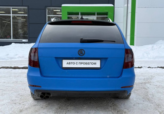 Подержанный автомобиль Skoda Superb Wagon 2012 года (6 фото)