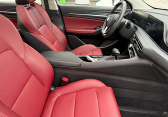 Подержанный автомобиль Changan Eado Plus 2023 года (9 фото)