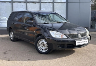 Подержанный автомобиль Mitsubishi Lancer Wagon 2007 года (3 фото)