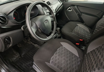 Подержанный автомобиль LADA (ВАЗ) Granta Wagon 2021 года (9 фото)