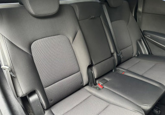 Подержанный автомобиль Hyundai Santa Fe 2012 года (11 фото)