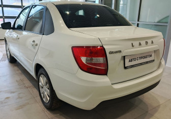 Подержанный автомобиль LADA (ВАЗ) Granta Sedan 2023 года (8 фото)
