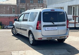 Подержанный автомобиль LADA (ВАЗ) Largus Wagon 2013 года (7 фото)