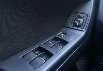 Подержанный автомобиль Mitsubishi Lancer Sedan 2011 года (15 фото)