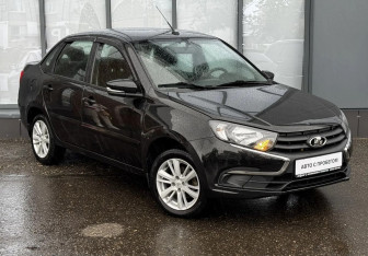 Подержанный автомобиль LADA (ВАЗ) Granta Sedan 2022 года (3 фото)