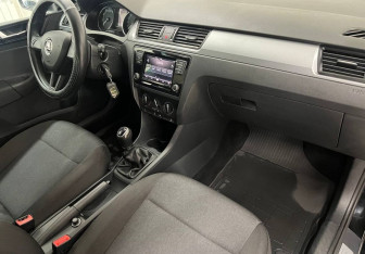 Подержанный автомобиль Skoda Rapid Liftback 2019 года (12 фото)