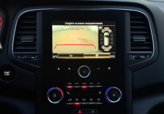 Подержанный автомобиль Renault Megane Wagon 2018 года (14 фото)