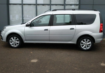 Подержанный автомобиль LADA (ВАЗ) Largus Wagon 2024 года (5 фото)