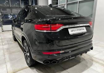 Подержанный автомобиль Geely Tugella 2022 года (6 фото)