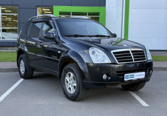 Подержанный автомобиль SsangYong Rexton 2011 года (3 фото)