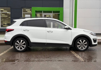 Подержанный автомобиль Kia Rio Hatchback 2018 года (4 фото)