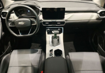 Подержанный автомобиль Geely Coolray 2024 года (13 фото)